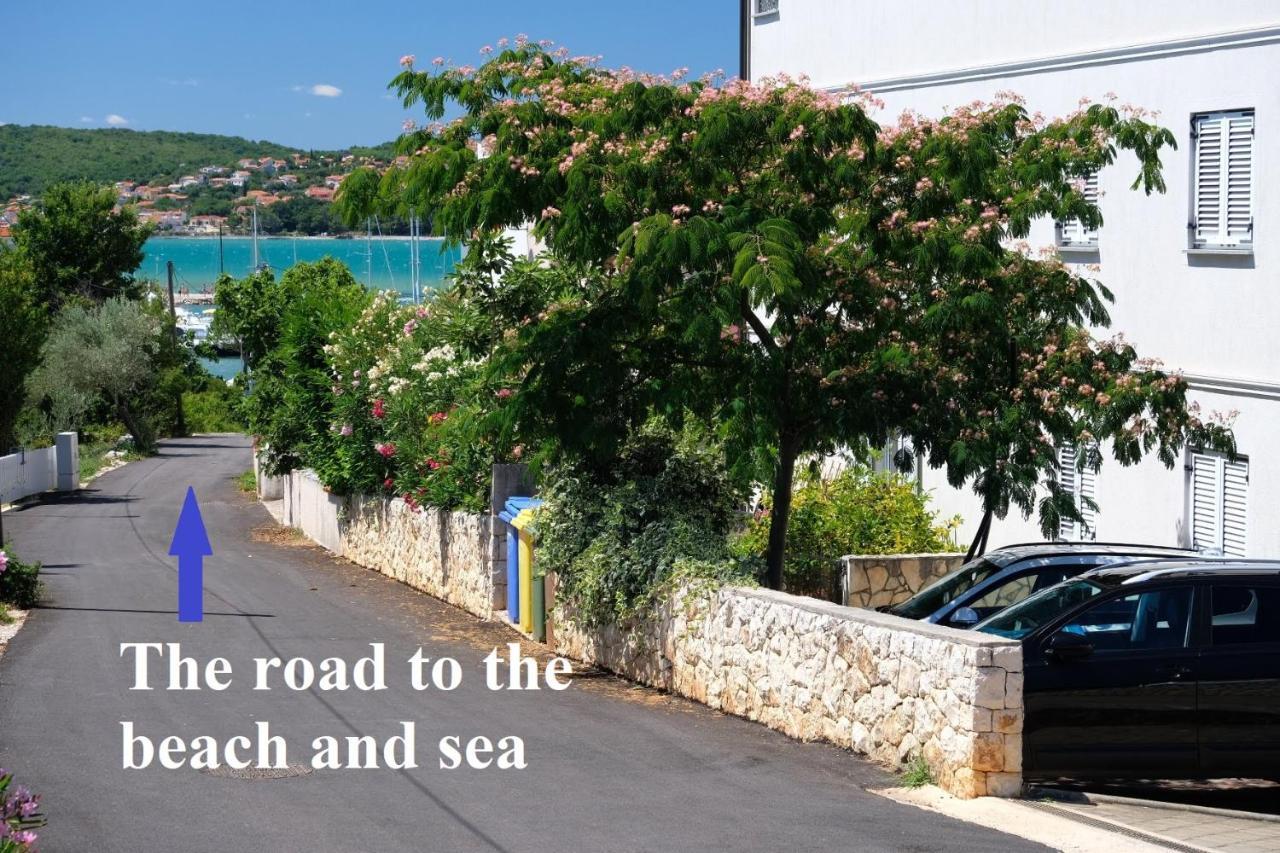 Apartments Coral, Klimno, Island Krk Exterior photo